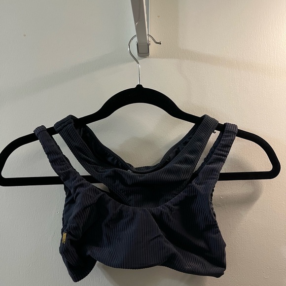 New w/o Tag Gooseberry Seaside Resort Crop Set in Grey, Top S, Bottom XS - Picture 6 of 6